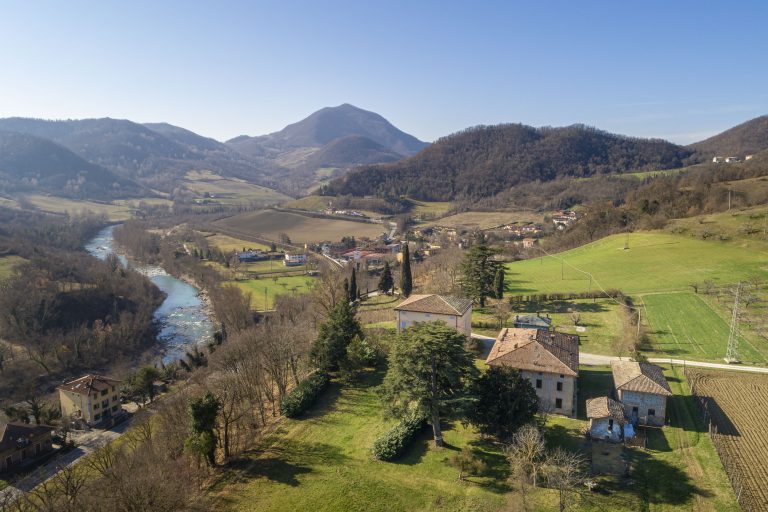 Al di là del Fiume Casa Comunale
